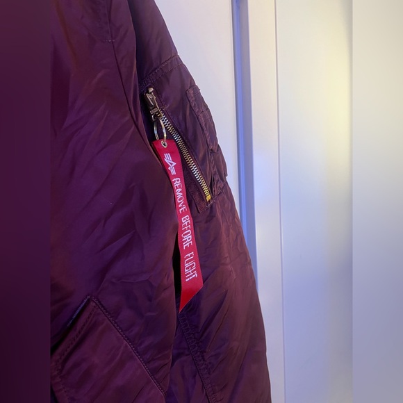 Alpha Industries Flight/Bomber Jacket Size Medium - Picture 5 of 11